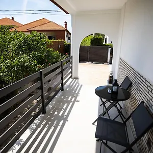 https://villa-nila-zadar.hotelinzadar.com
