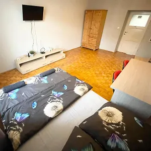 https://fantastic-g-room-2.warsawhotelspoland.com